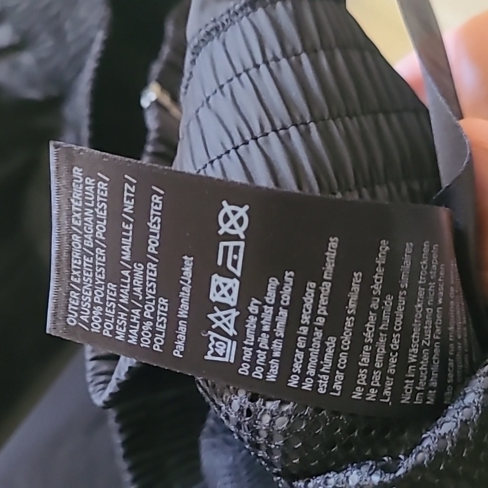 Ivy Park Technical Bomber Zip Jacket Black M Windbreaker Athletic Performance - Picture 9 of 9